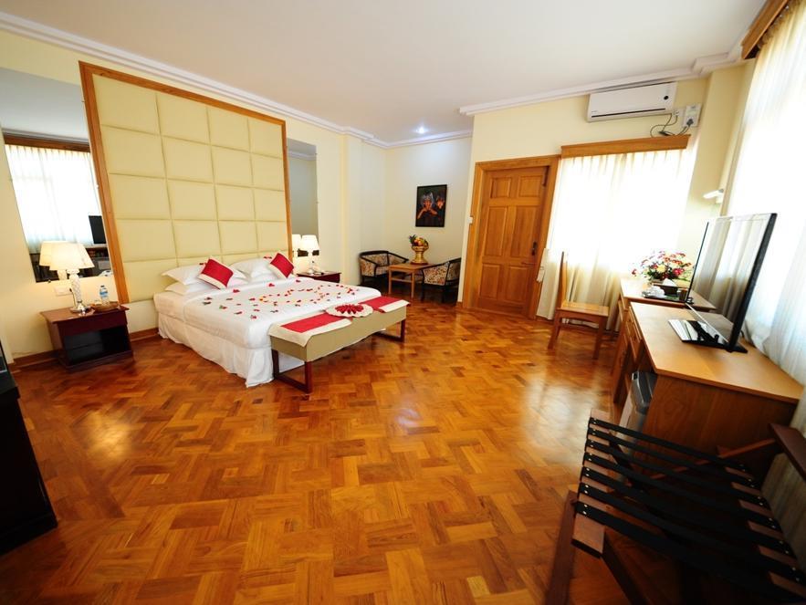 Royal Inlay Hotel Ньоншуэ Экстерьер фото