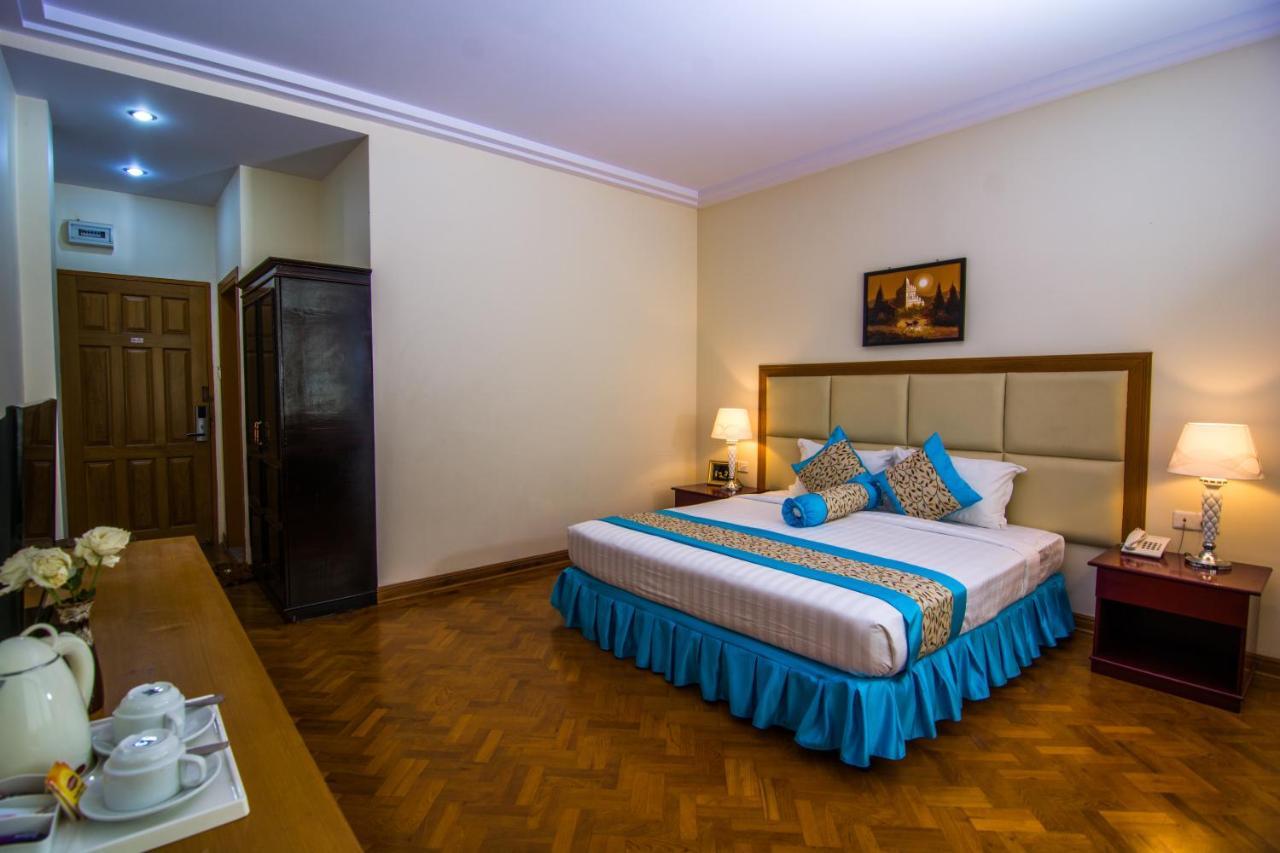 Royal Inlay Hotel Ньоншуэ Экстерьер фото