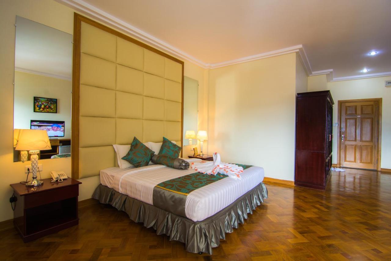 Royal Inlay Hotel Ньоншуэ Экстерьер фото